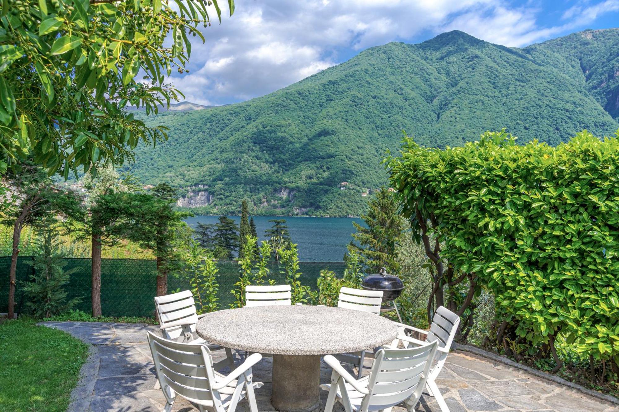 Casa Bambu - Splendida Vista Lago E Posto Auto Laglio Exteriör bild