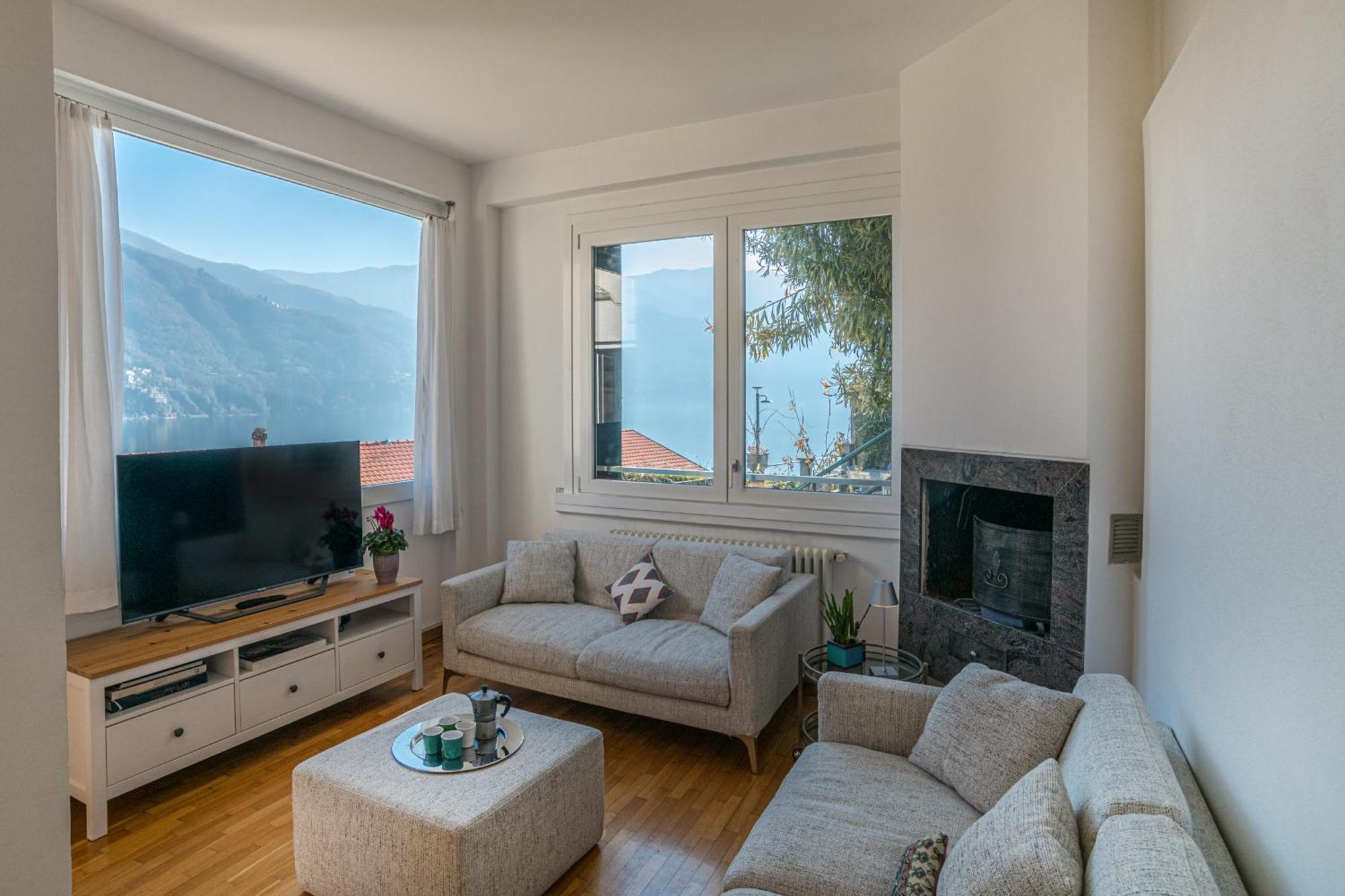 Casa Bambu - Splendida Vista Lago E Posto Auto Laglio Exteriör bild